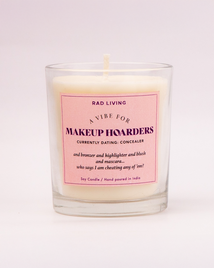 Makeup Hoarders - Almond and Shea Butter Scented Candle