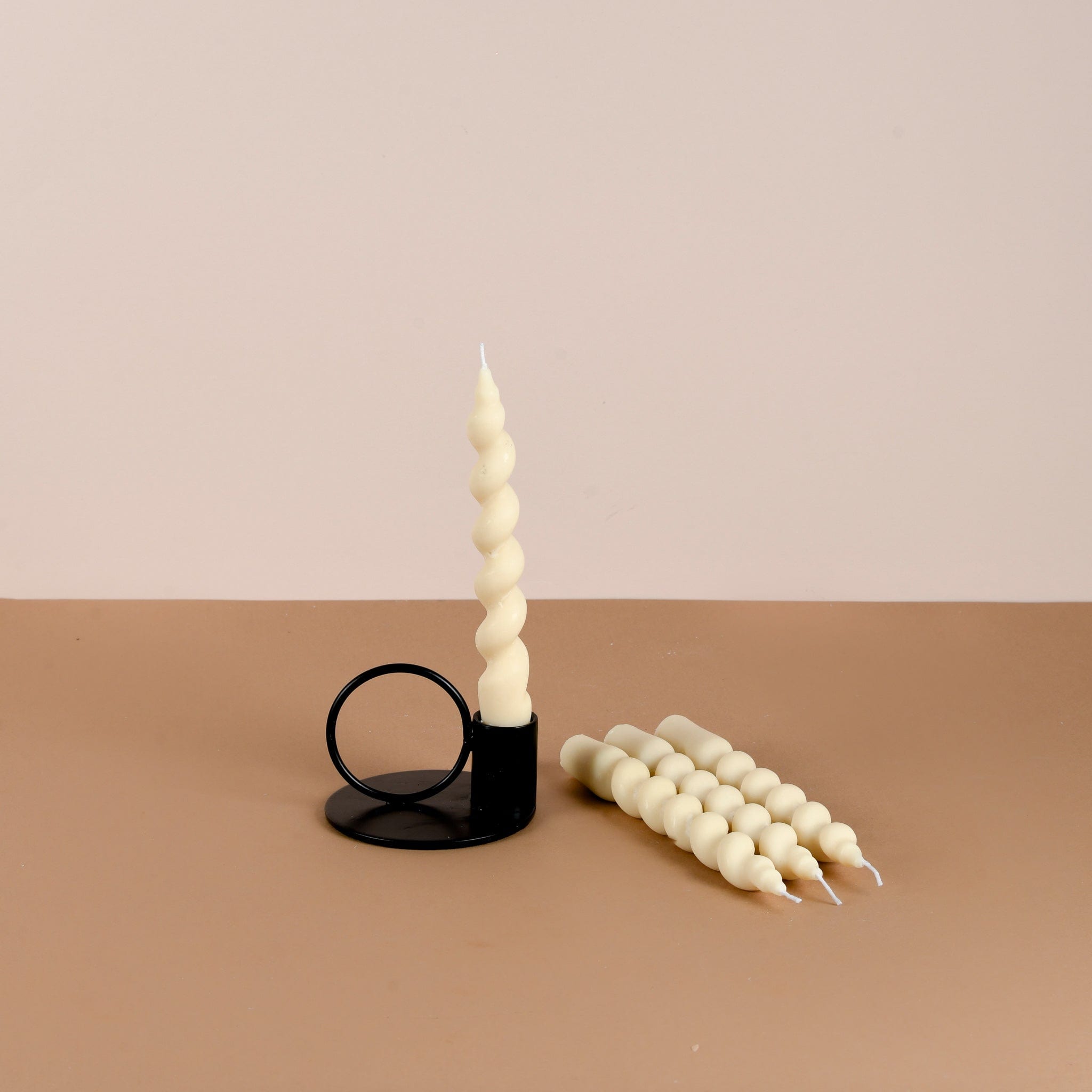 Set of 4 - Swirl Candlesticks