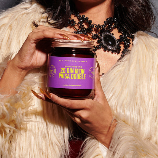 25 Din Main Paisa Double - Leather & Greens Scented