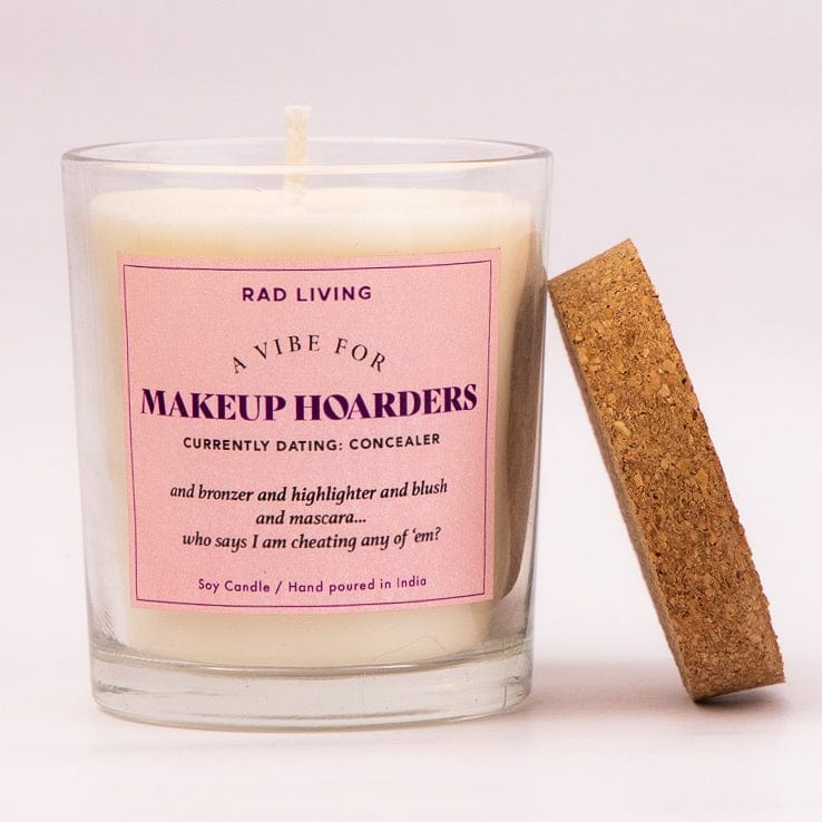 Makeup Hoarders - Almond and Shea Butter Scented Candle