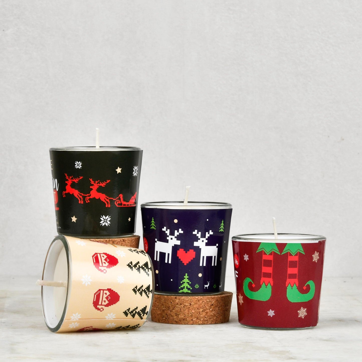 Set of 4 Scented Votive Candles - Oh What Fun!