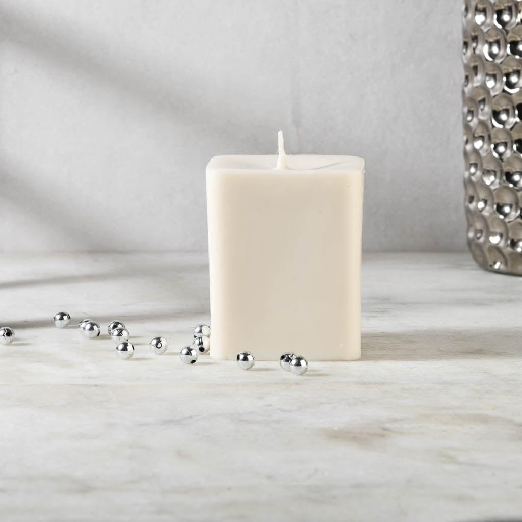 Kindness - Cinnamon Roll Scented Candle