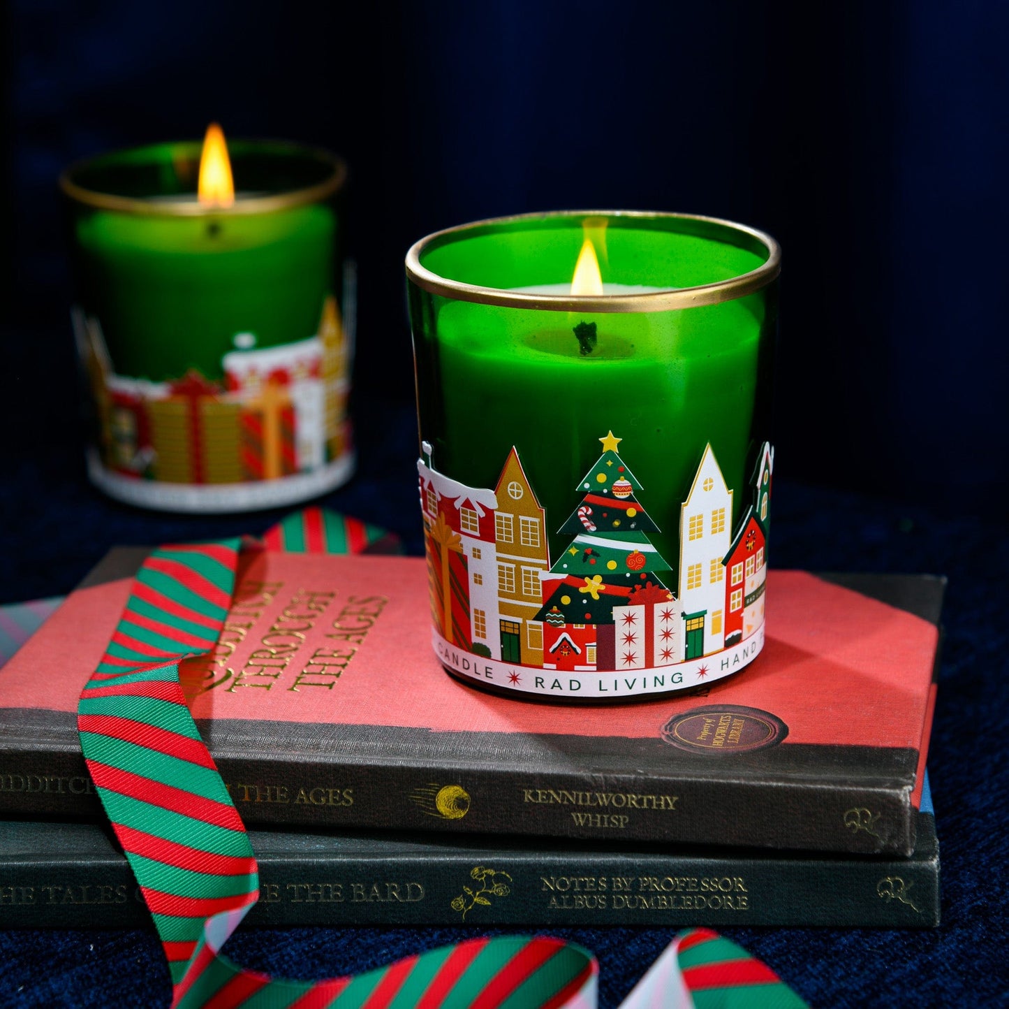 Red & Green Merry Town - Gift Box of 1 Scented Candle