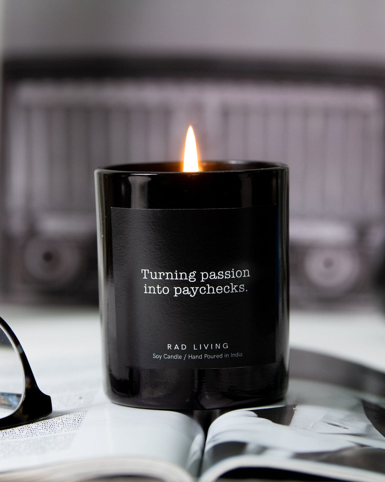 FLY #17 - Vanilla Espresso Scented Candle