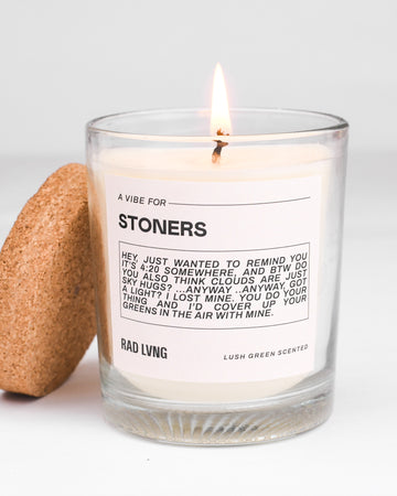 Lush green scented candle with fresh natural fragrance for relaxing home ambience