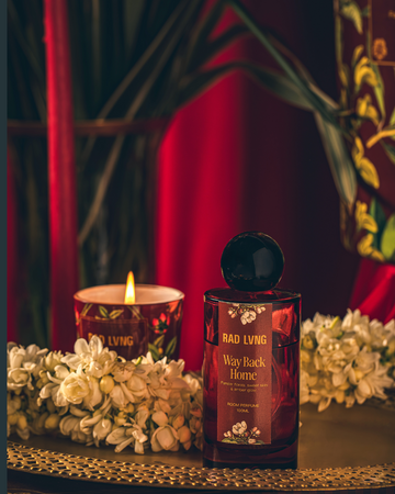 Way Back Home room perfume mist with saffron, jasmine, amberwood and ambergris notes