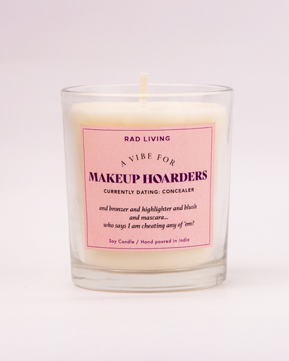 Makeup Hoarders - Almond and Shea Butter Scented Candle