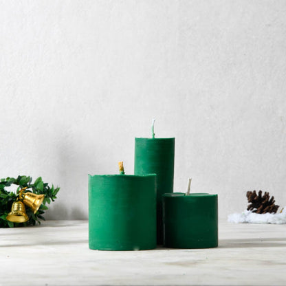 Christmas Corner - Set of 4 Pillar Candles - Mahogany Shea Scented
